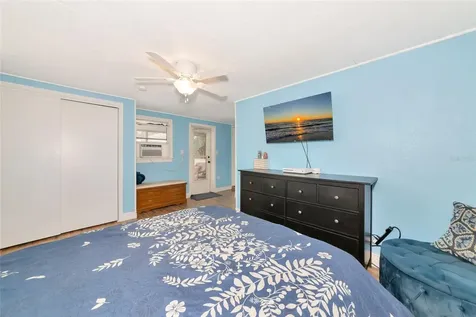 2004 19th Street W Bradenton FL 34205