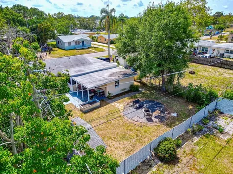 2004 19th Street W Bradenton FL 34205