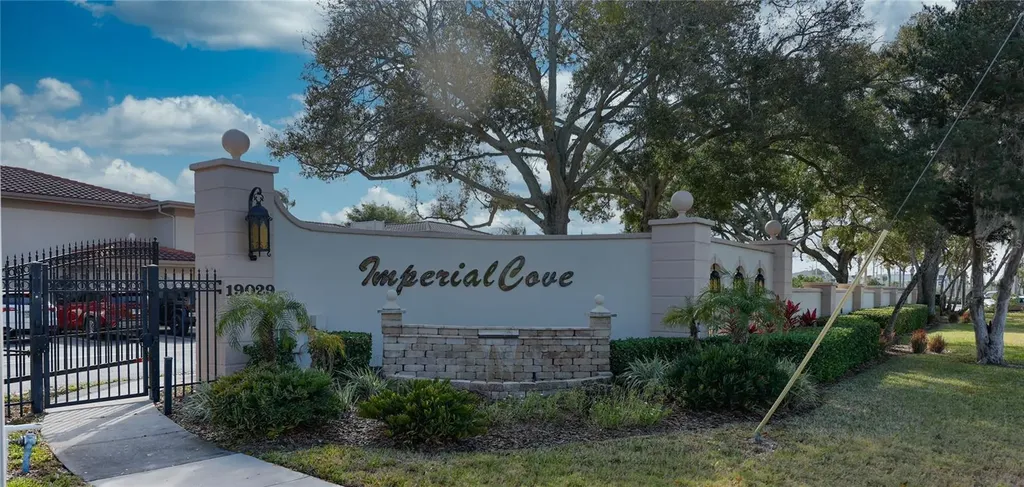 19029 Us Highway 19 N Clearwater FL 33764