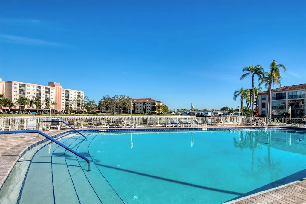 19029 Us Highway 19 N Clearwater FL 33764