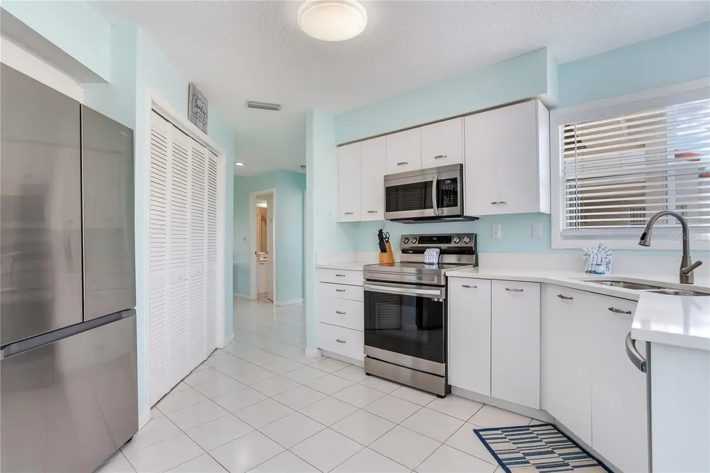 6171 Bahia Del Mar Boulevard St Petersburg FL 33715