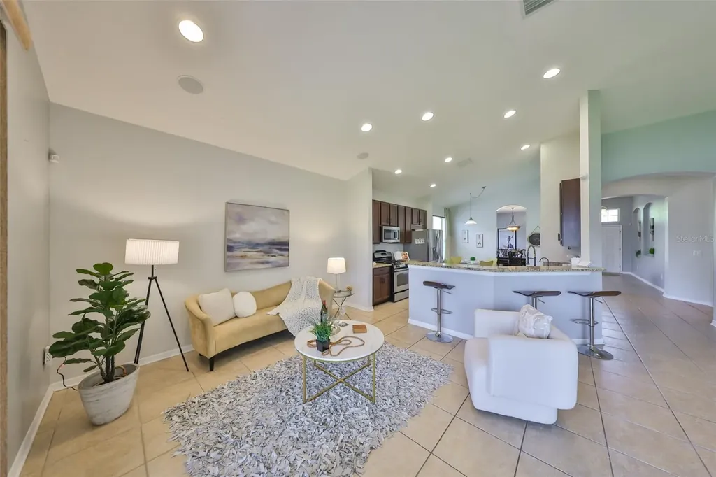 11408 Coventry Grove Circle Lithia FL 33547