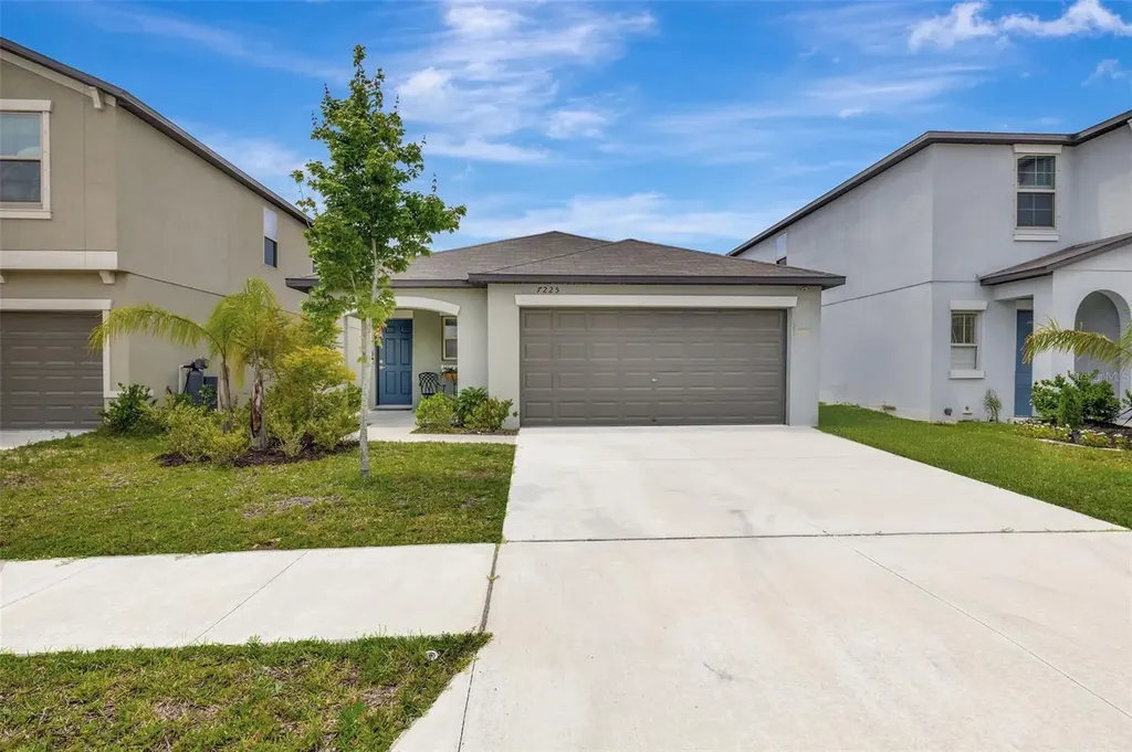 7225 Ronnie Gardens Court Tampa FL 33619