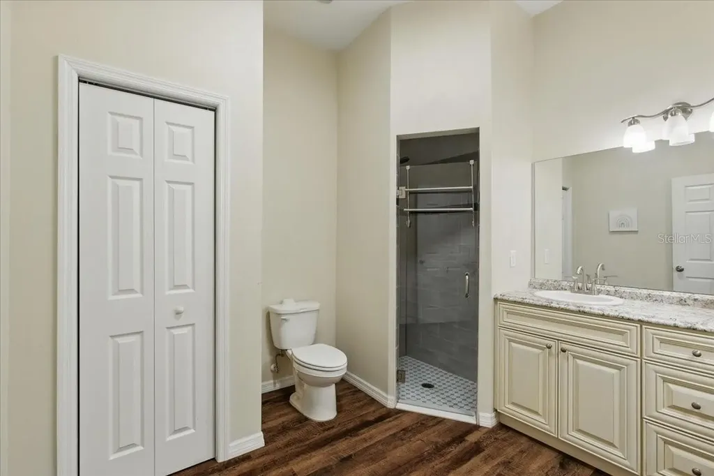 1180 Hough Street Bell FL 32619