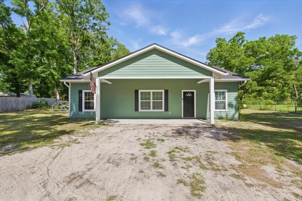 1180 Hough Street Bell FL 32619