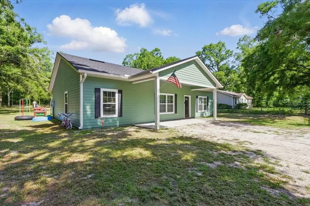 1180 Hough Street Bell FL 32619