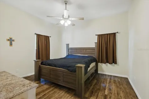 1180 Hough Street Bell FL 32619