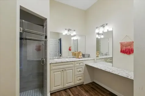 1180 Hough Street Bell FL 32619