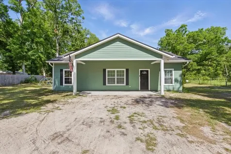 1180 Hough Street Bell FL 32619
