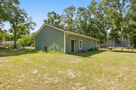 1180 Hough Street Bell FL 32619