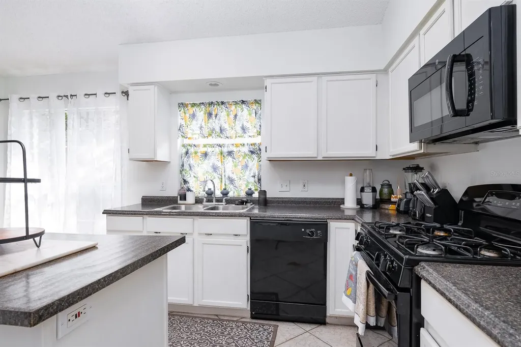 254 Oak Park Place Casselberry FL 32707