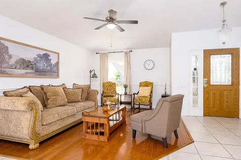254 Oak Park Place Casselberry FL 32707