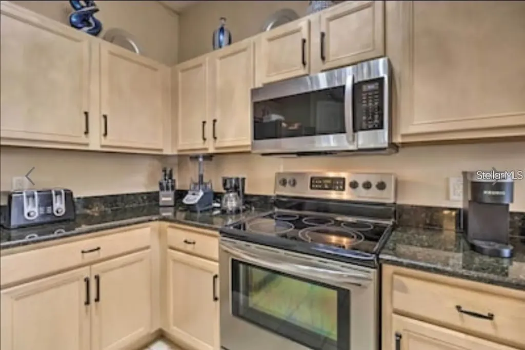 214 Tupelo Circle Davenport FL 33897