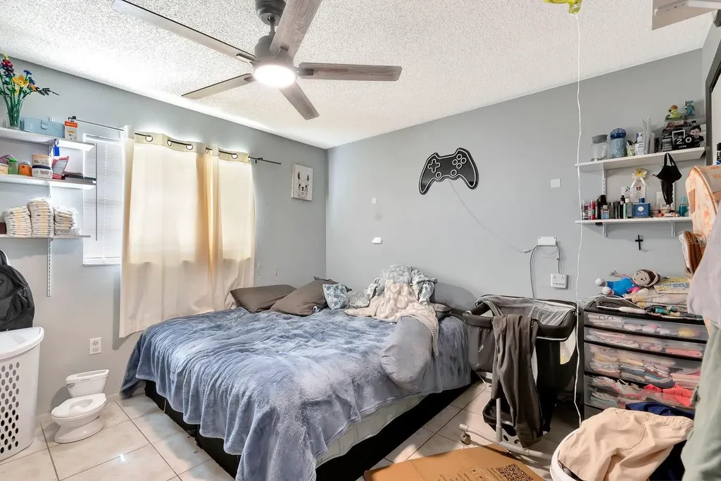 6520/6522 12th Street W Bradenton FL 34207