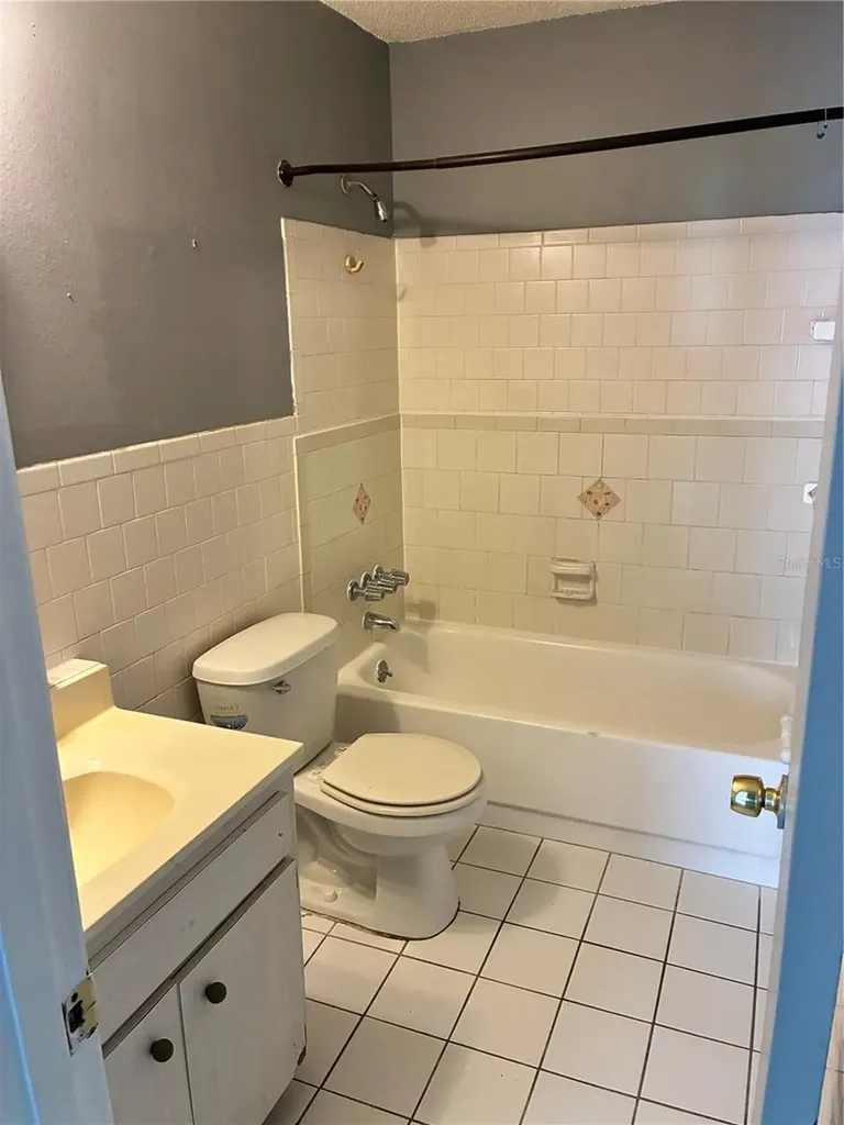 6520/6522 12th Street W Bradenton FL 34207