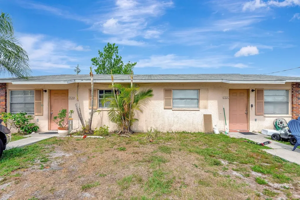 6520/6522 12th Street W Bradenton FL 34207
