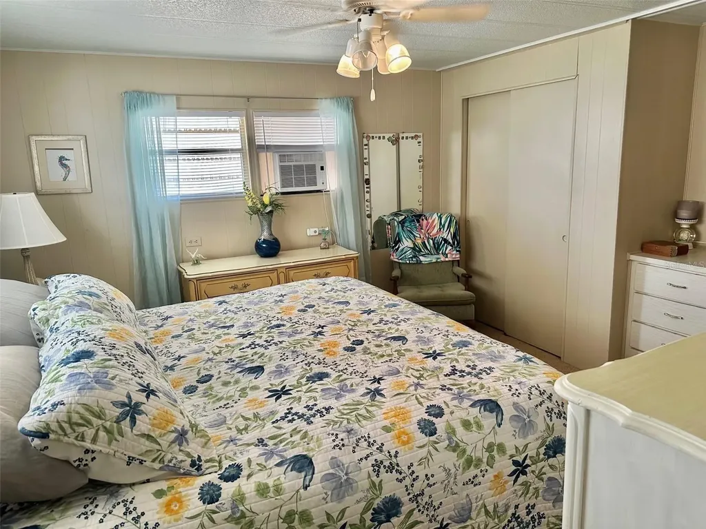 11176 100th Street Largo FL 33773