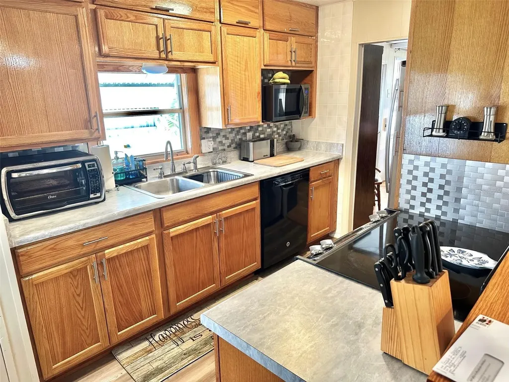 11176 100th Street Largo FL 33773