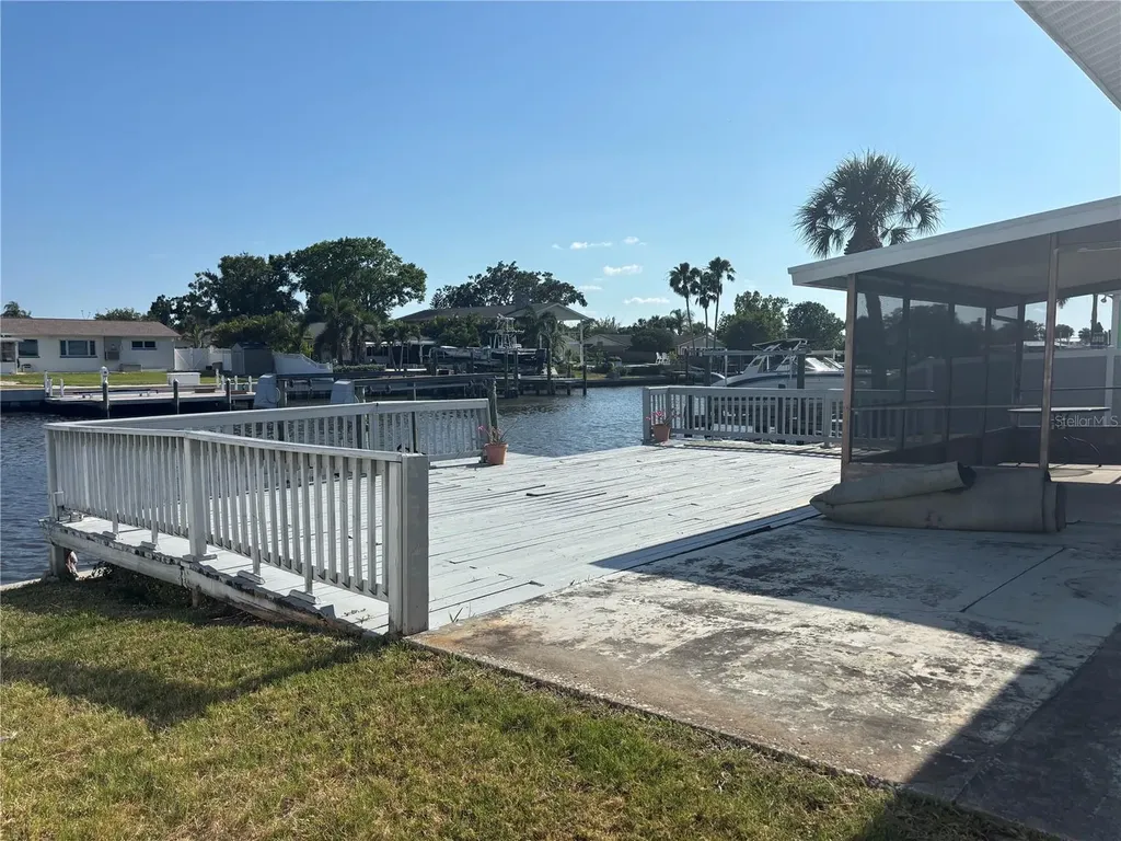 8422 Boxwood Drive Tampa FL 33615