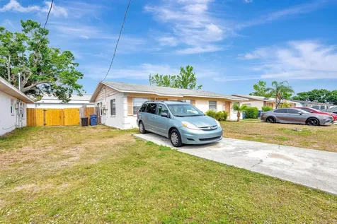 6524/6526 12th Street W Bradenton FL 34207