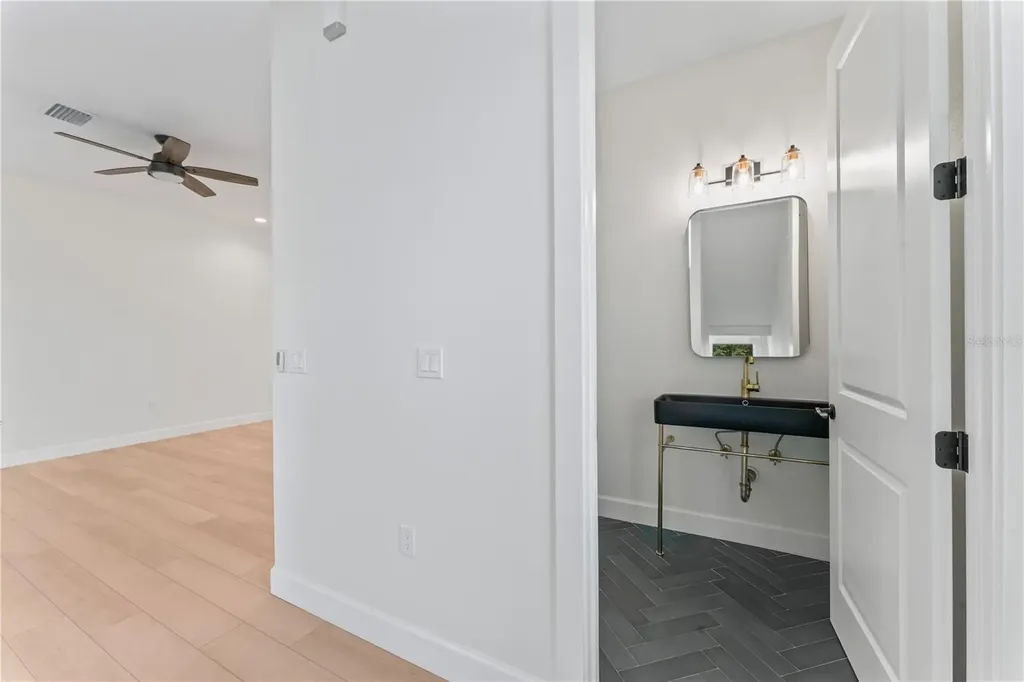 4911 N Nebraska Avenue Tampa FL 33603