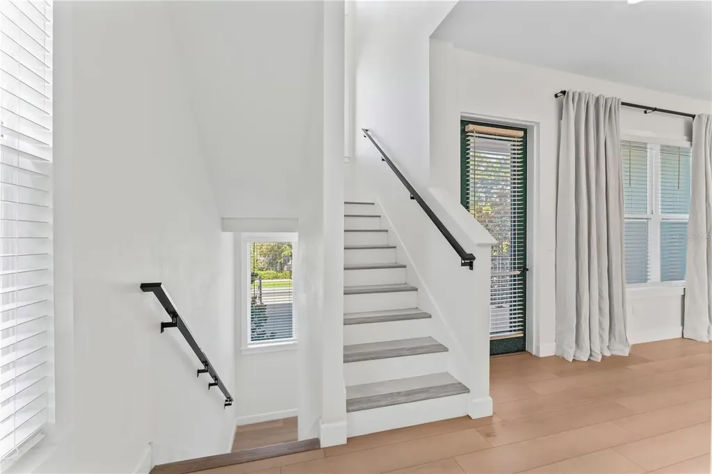 4911 N Nebraska Avenue Tampa FL 33603