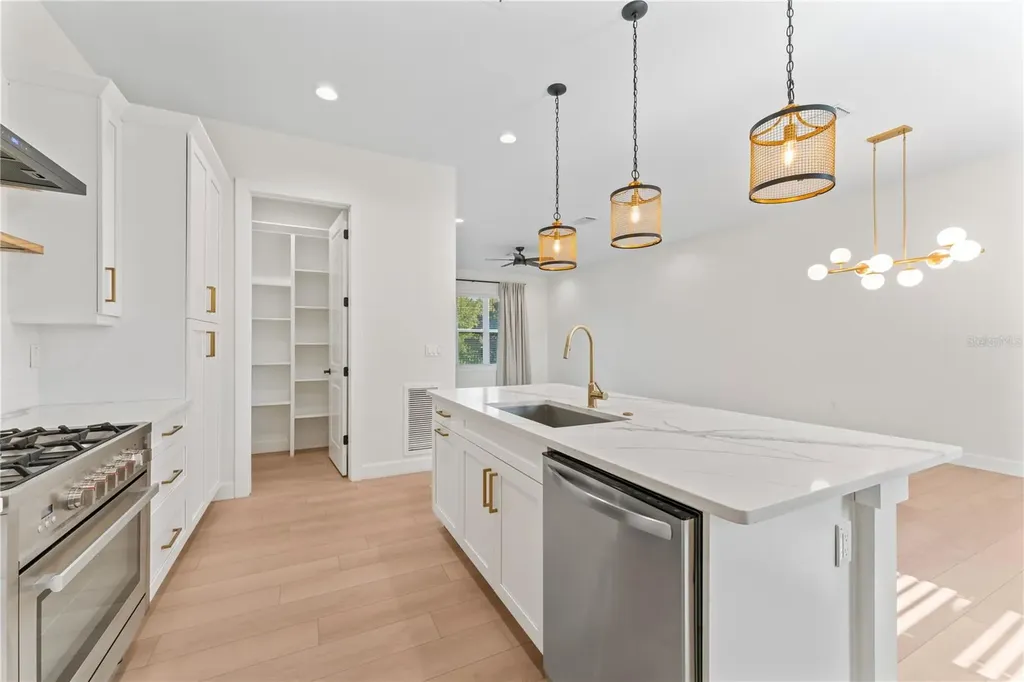 4911 N Nebraska Avenue Tampa FL 33603