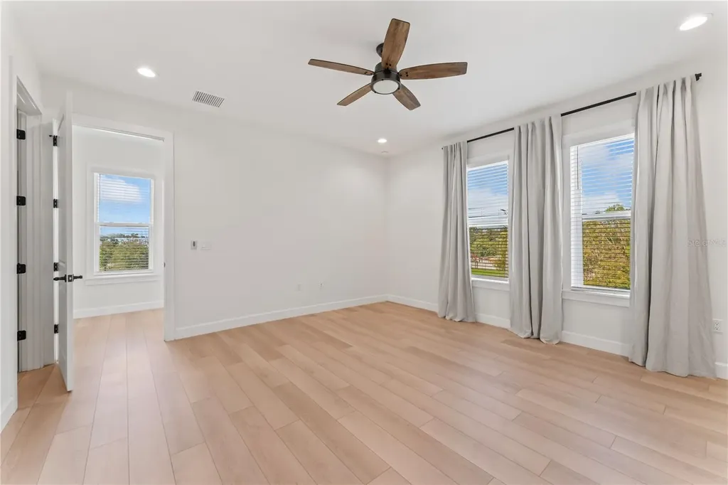 4911 N Nebraska Avenue Tampa FL 33603