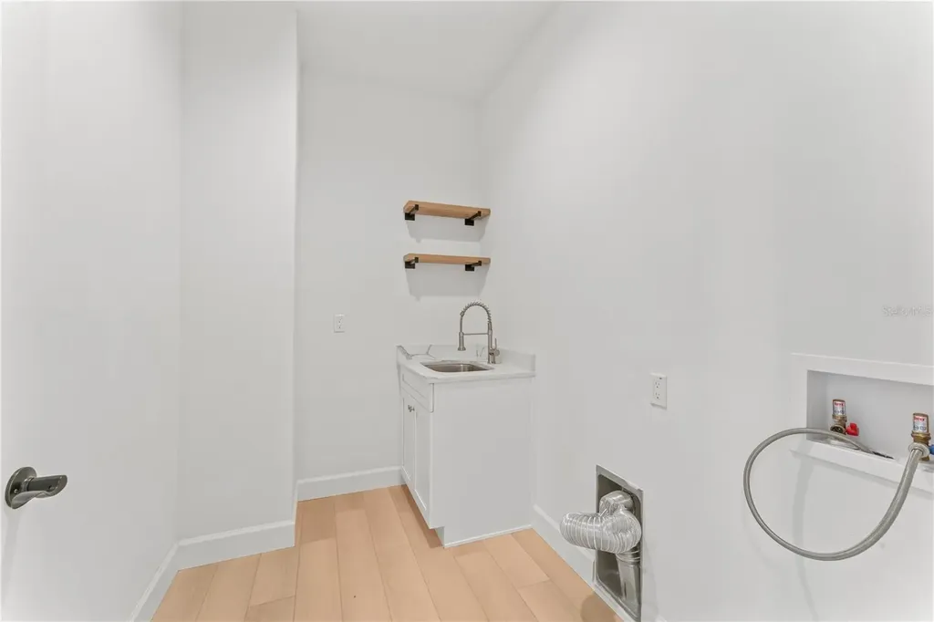 4911 N Nebraska Avenue Tampa FL 33603