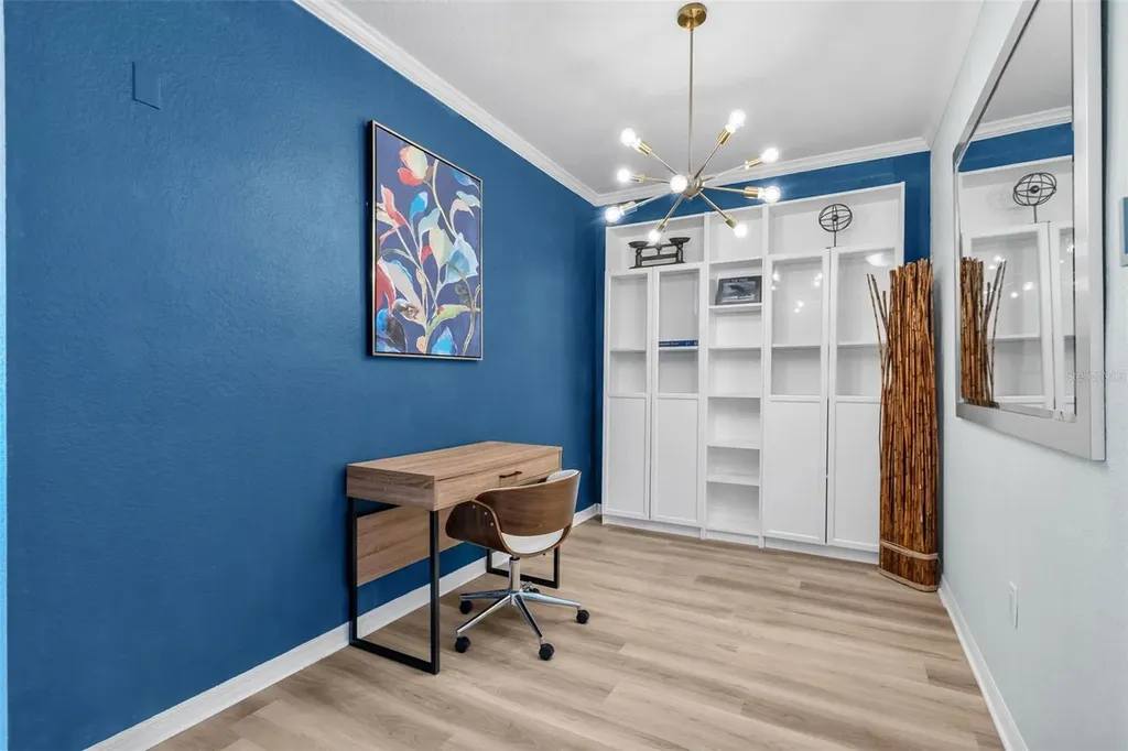 4221 W Spruce Street Tampa FL 33607