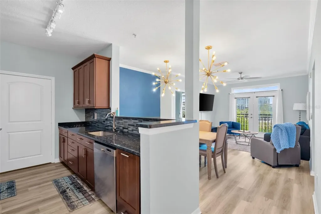 4221 W Spruce Street Tampa FL 33607