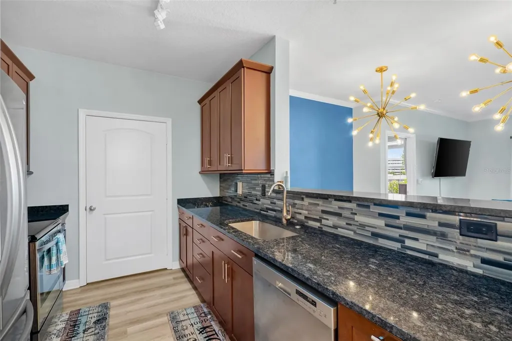 4221 W Spruce Street Tampa FL 33607
