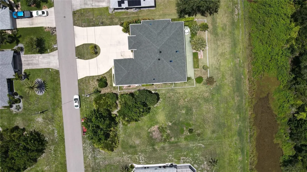 2252 Mauritania Punta Gorda FL 33983