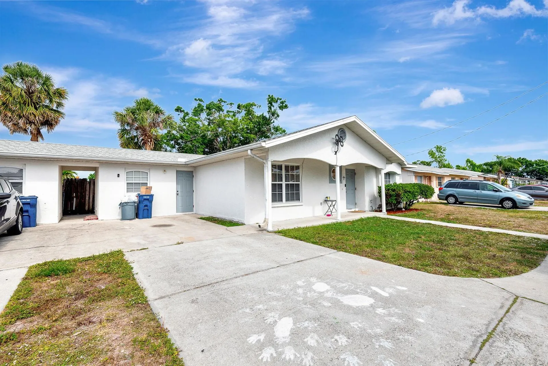 6528/ 6530 12th Street W Bradenton FL 34207
