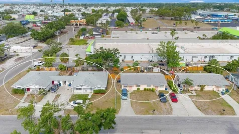 6528/ 6530 12th Street W Bradenton FL 34207