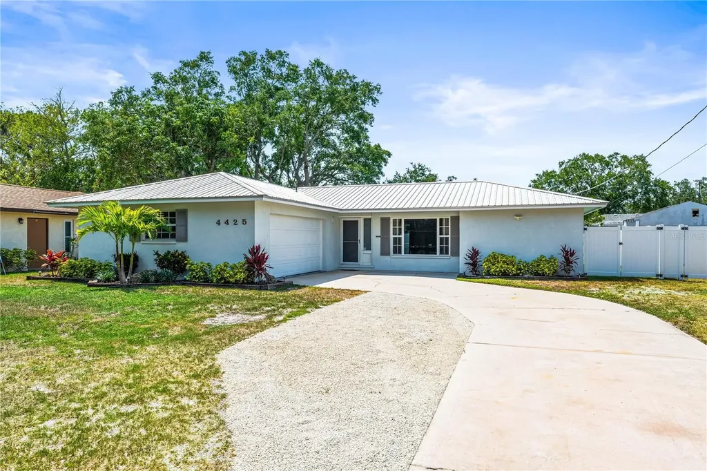 4425 Parnell Drive Sarasota FL 34232
