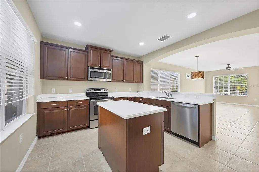 4811 Woodbrook Drive Sarasota FL 34243