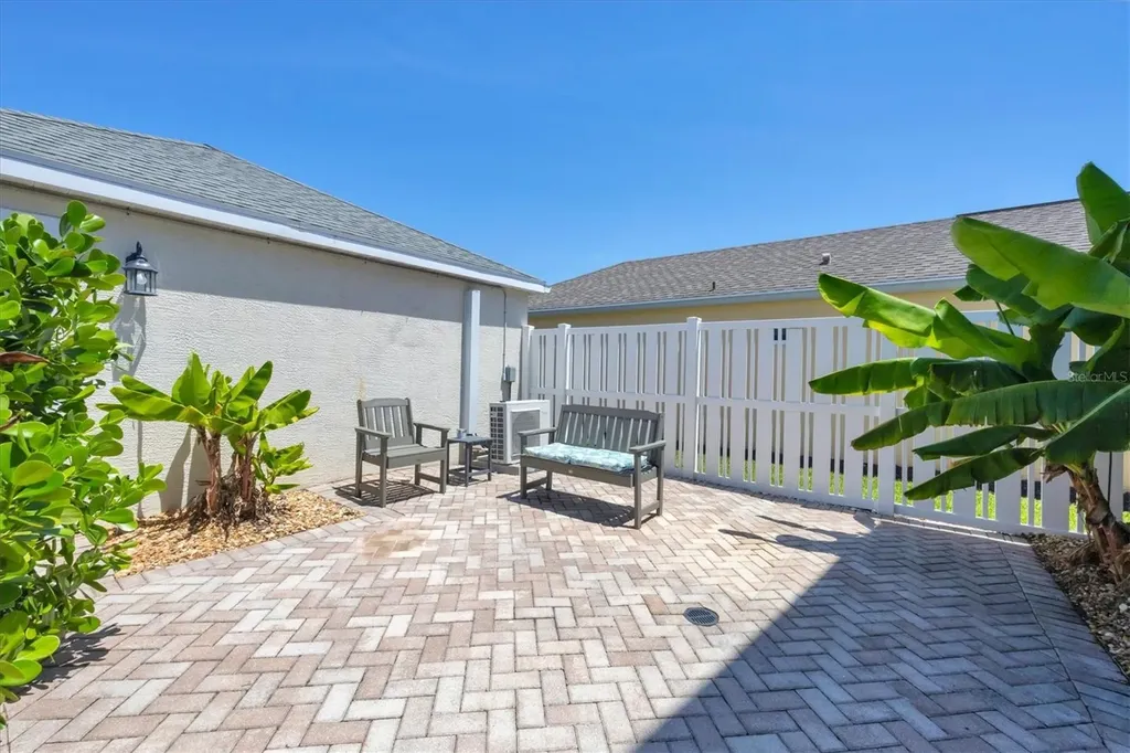 4811 Woodbrook Drive Sarasota FL 34243