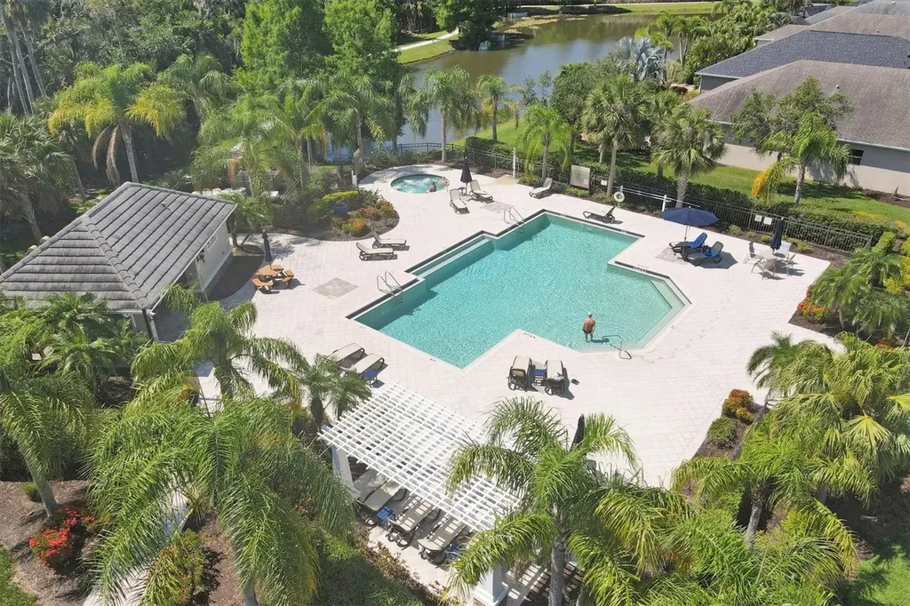 4811 Woodbrook Drive Sarasota FL 34243