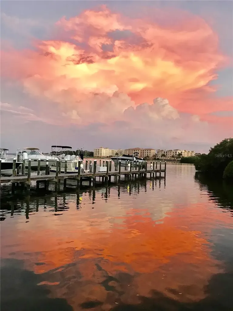 184 Banyan Bay Drive St Petersburg FL 33705