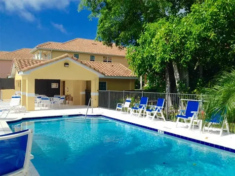 184 Banyan Bay Drive St Petersburg FL 33705