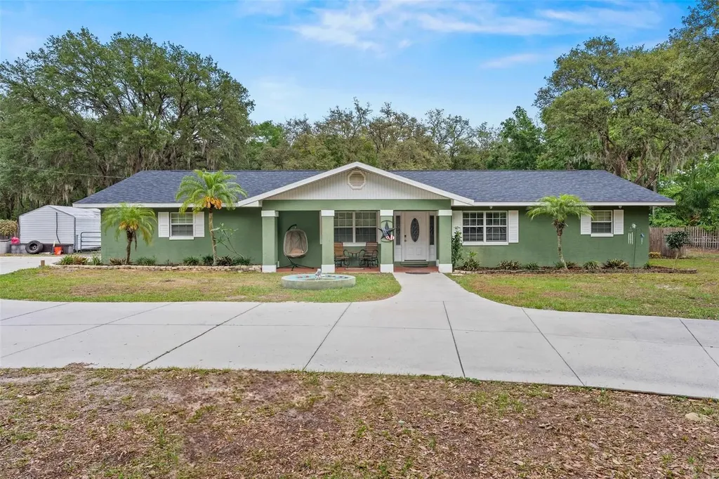 39812 French Road Lady Lake FL 32159