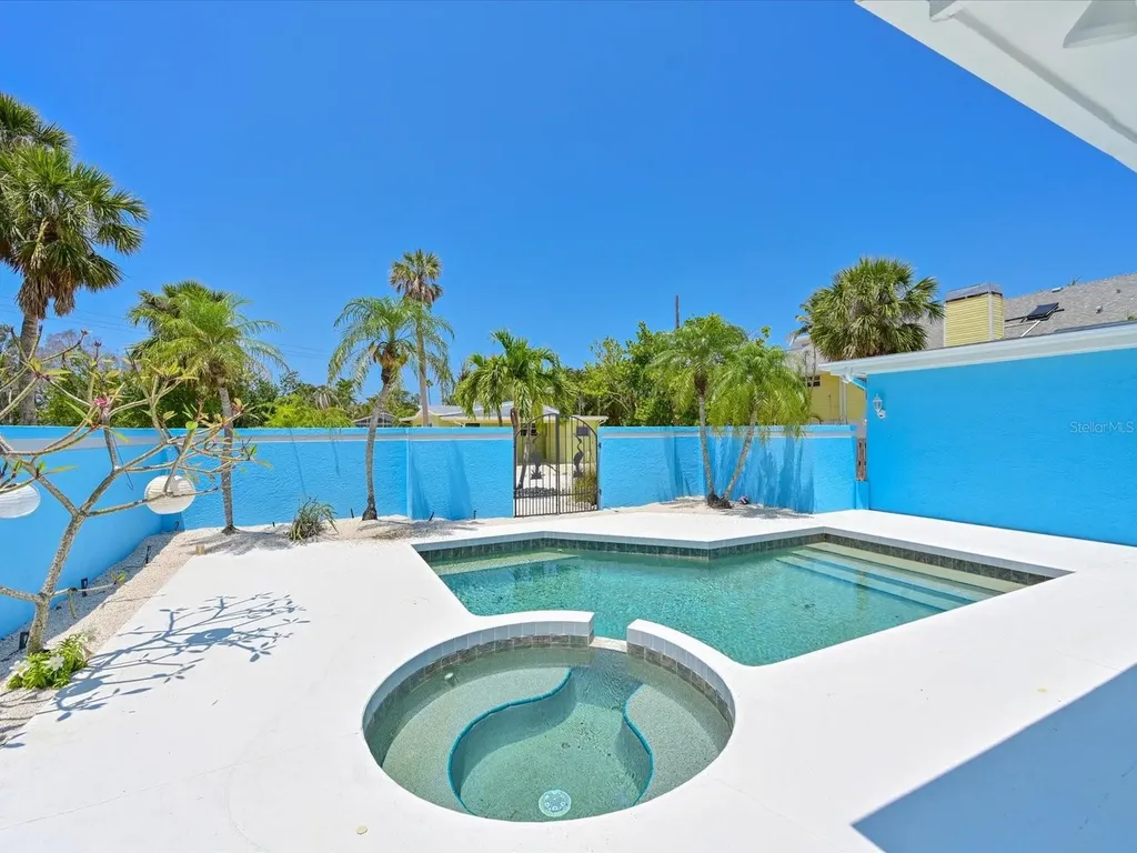 5920 Gulf Of Mexico Drive Longboat Key FL 34228