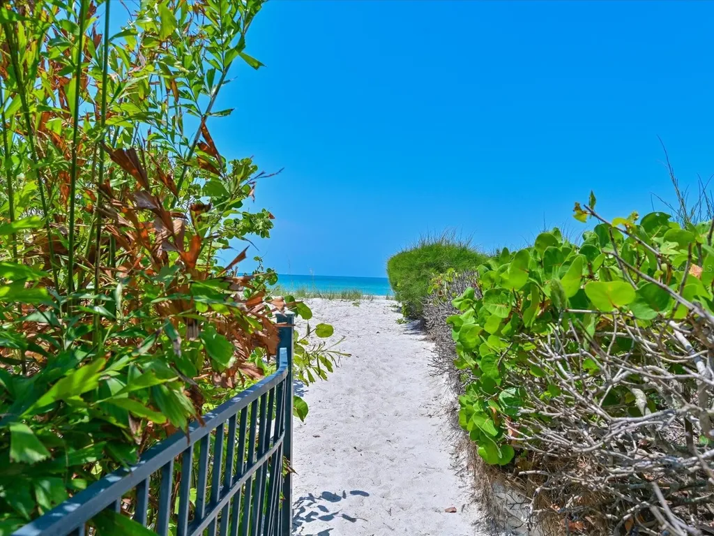 5920 Gulf Of Mexico Drive Longboat Key FL 34228