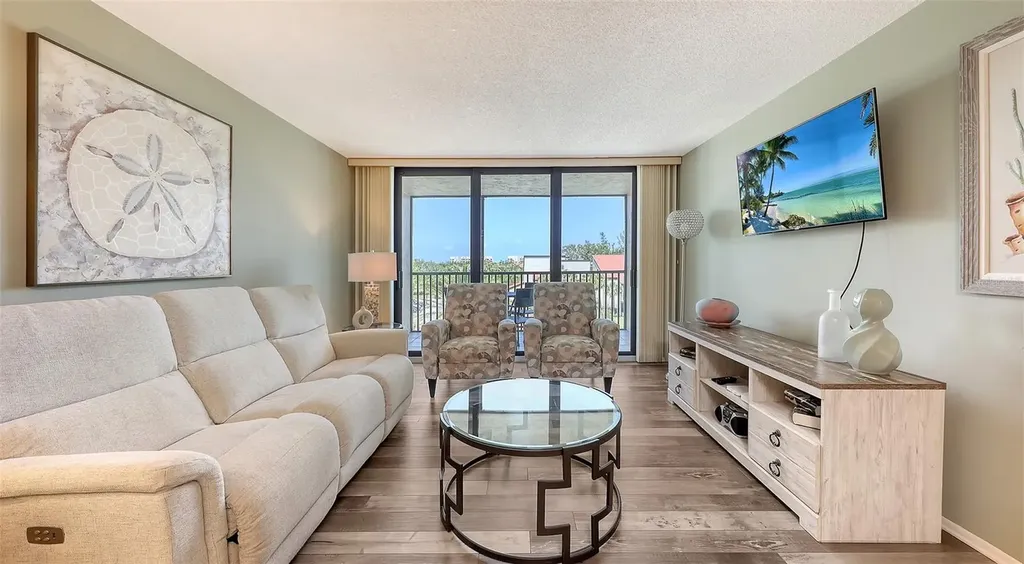 2045 Gulf Of Mexico Drive Longboat Key FL 34228