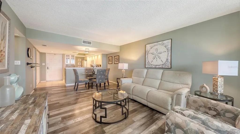 2045 Gulf Of Mexico Drive Longboat Key FL 34228