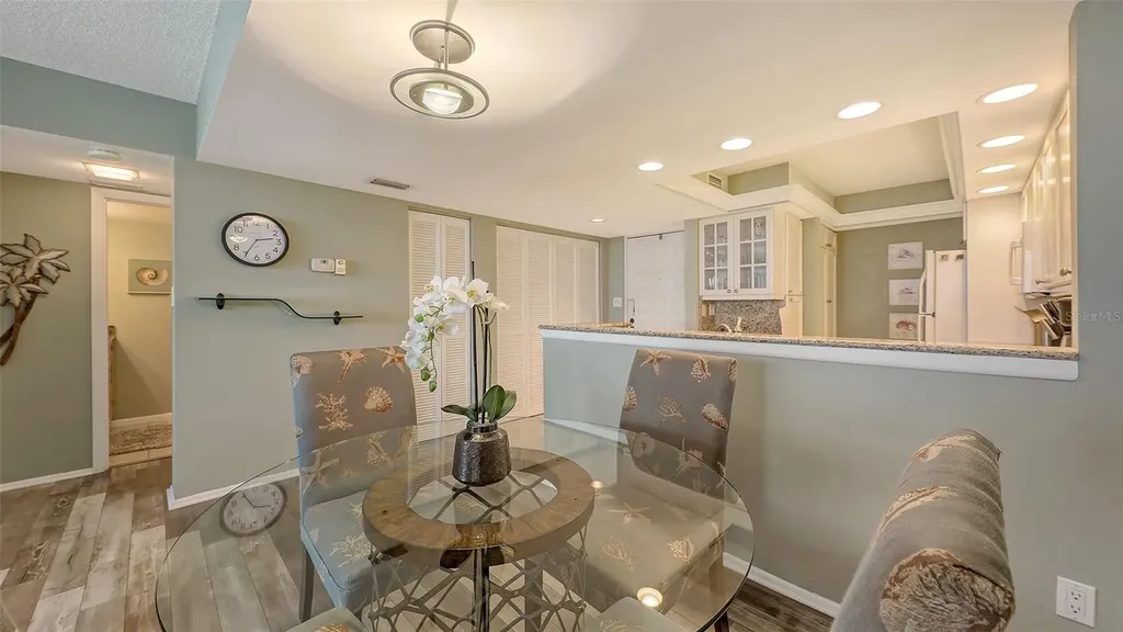 2045 Gulf Of Mexico Drive Longboat Key FL 34228