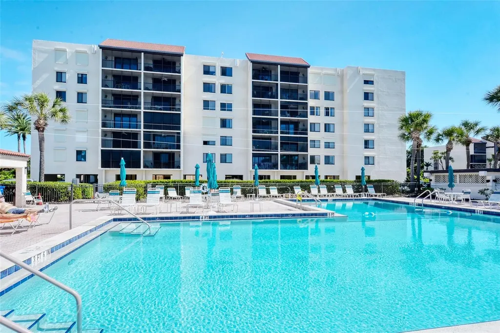 2045 Gulf Of Mexico Drive Longboat Key FL 34228