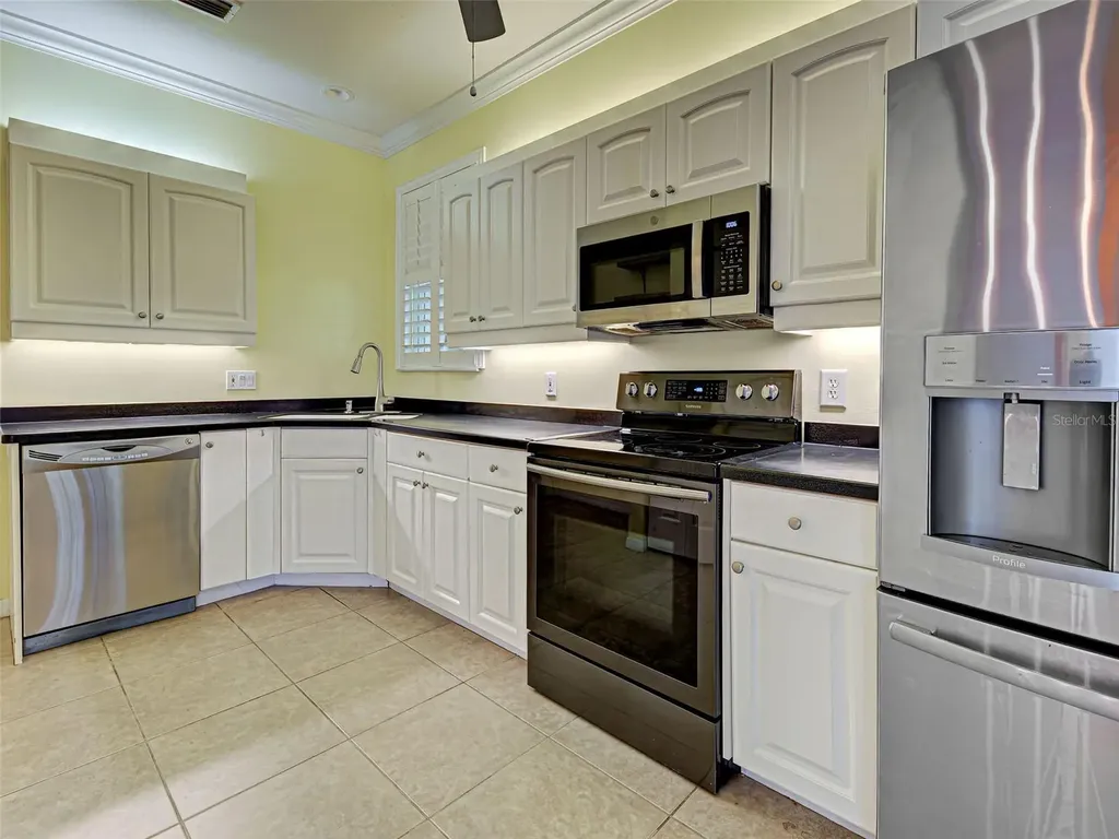 912 Barclay Court Venice FL 34293