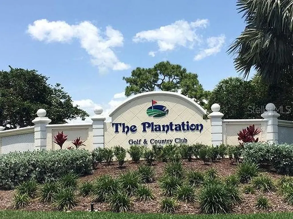 912 Barclay Court Venice FL 34293